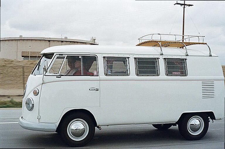 Kako-prodavaci-mogu-poboljsati-svoje-ponude-za-starim-automobilima-bf1691e3342b